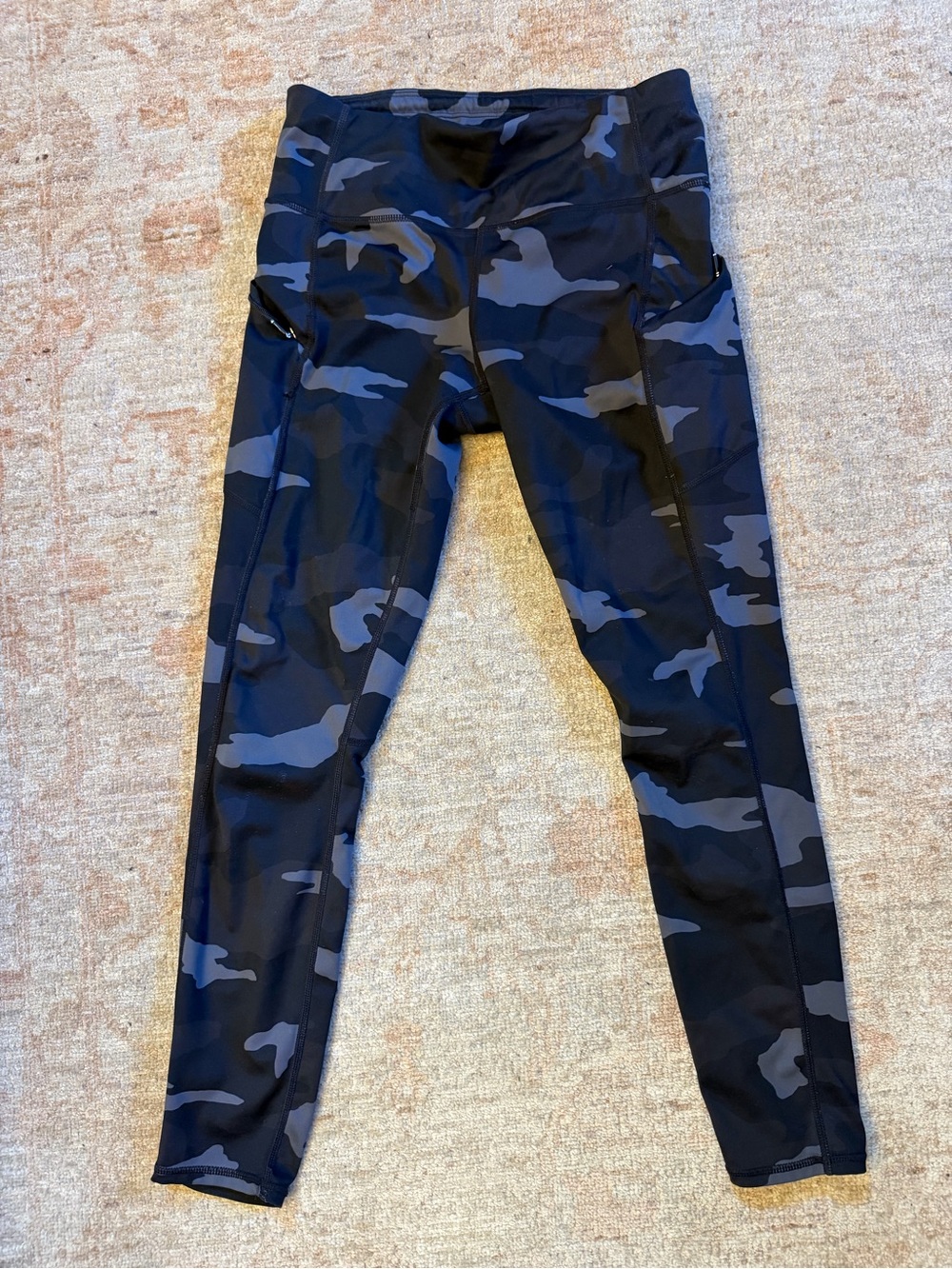 Athleta Camo Leggings with Side Pockets XS